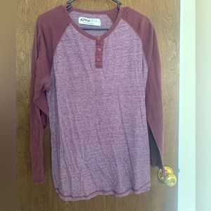 Men three quarter sleeve Henley top